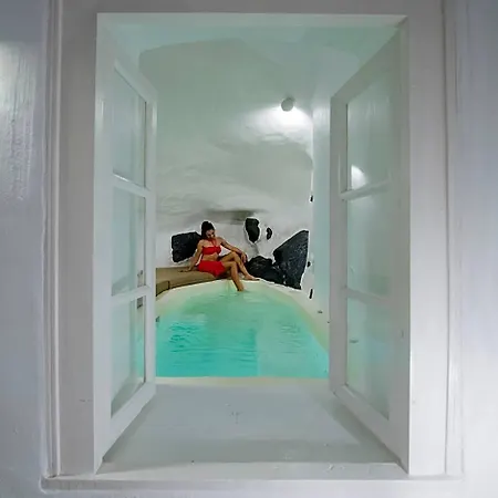 Hotel Nano Fira (Santorini)